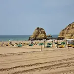 Apartment Bel Spacieux, Da Rocha, 200 M De La